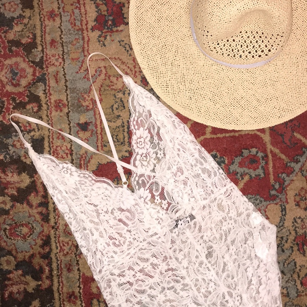 Lace Bodysuit 🐰